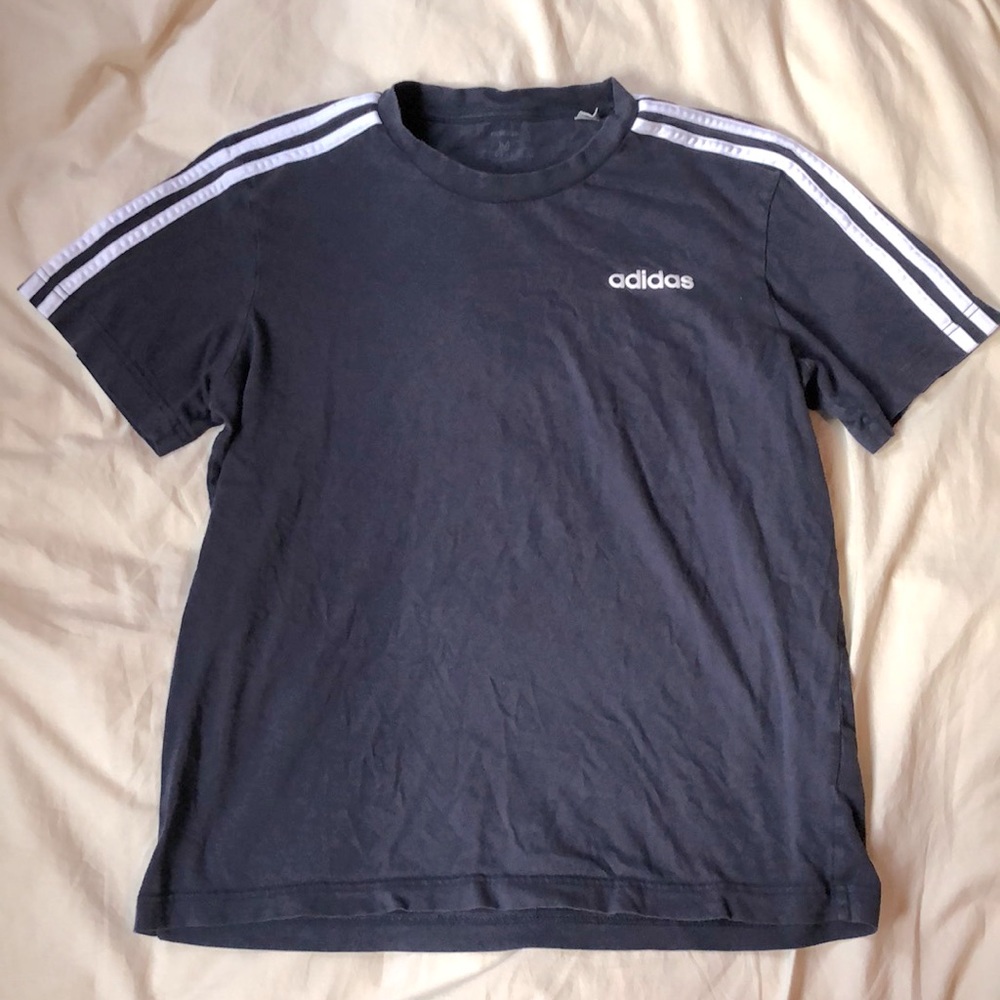US M adidas Classic Tee